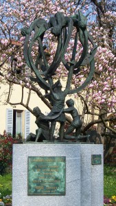 Il monumento dell'AVIS a senago